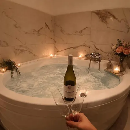 Lägenhet Luxury Saya *